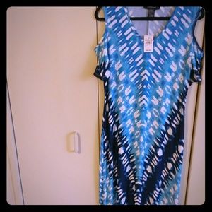 NWT Cold Shoulder Form Fitting Maxi Dress